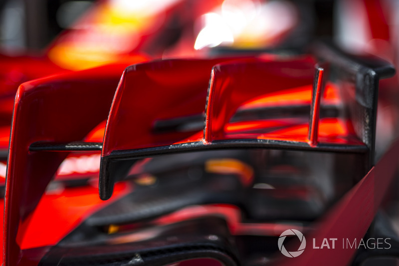 Detalle del alerón delantero del Ferrari SF71H