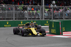 Карлос Сайнс-мол., Renault Sport F1 Team R.S. 18