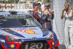 Переможці Тьєррі Ньовілль та Ніколя Жильсуль, Hyundai Motorsport Hyundai i20 Coupe WRC