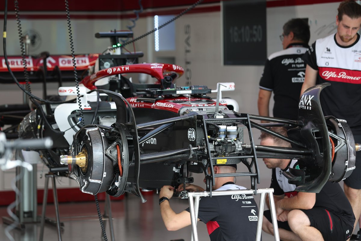 Detalle frontal del Alfa Romeo C42