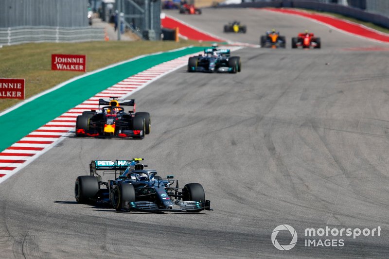 Valtteri Bottas, Mercedes AMG W10, Max Verstappen, Red Bull Racing RB15 Lewis Hamilton, Mercedes AMG F1 W10