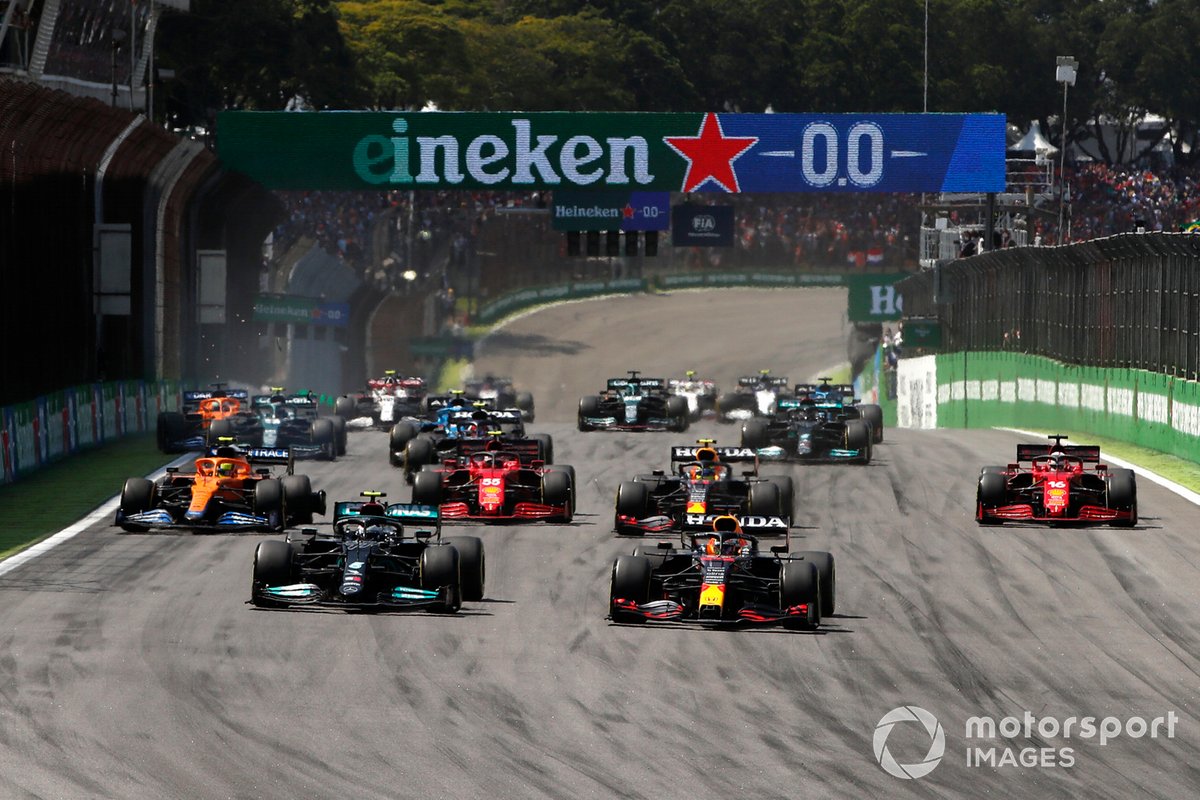 Max Verstappen, Red Bull Racing RB16B, Valtteri Bottas, Mercedes W12, Sergio Perez, Red Bull Racing RB16B, Charles Leclerc, Ferrari SF21, Carlos Sainz Jr., Ferrari SF21