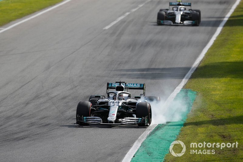 Lewis Hamilton, Mercedes AMG F1 W10, Valtteri Bottas, Mercedes AMG W10