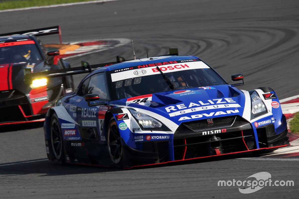 #24 Realize Corporation ADVAN GT-R