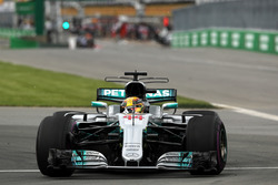 Lewis Hamilton, Mercedes-Benz F1 W08 runs wide
