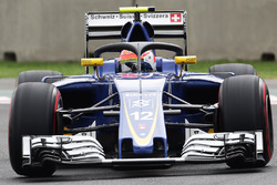 Felipe Nasr, Sauber C35 with the Halo cockpit cover