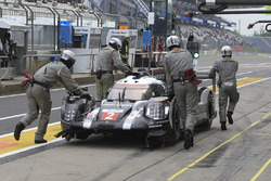 #2 Porsche Team, Porsche 919 Hybrid: Romain Dumas, Neel Jani, Marc Lieb, crashed car