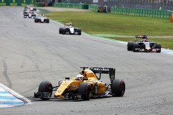 Kevin Magnussen, Renault Sport F1 Team RS16