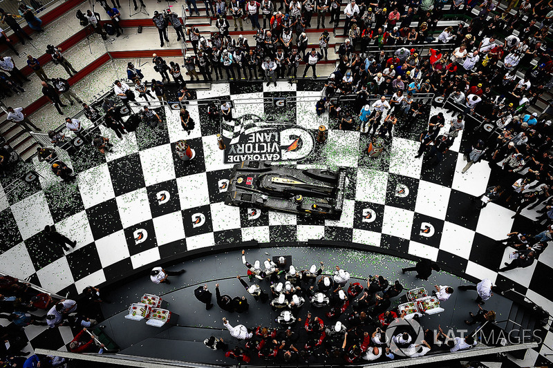 #5 Action Express Racing Cadillac DPi, P: Joao Barbosa, Christian Fittipaldi, Filipe Albuquerque celebrate the win in victory lane