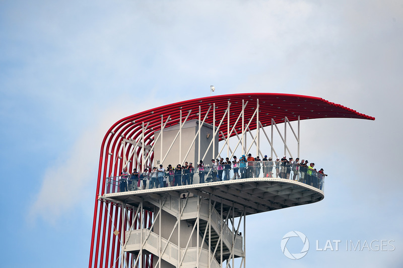 Mirador y fans
