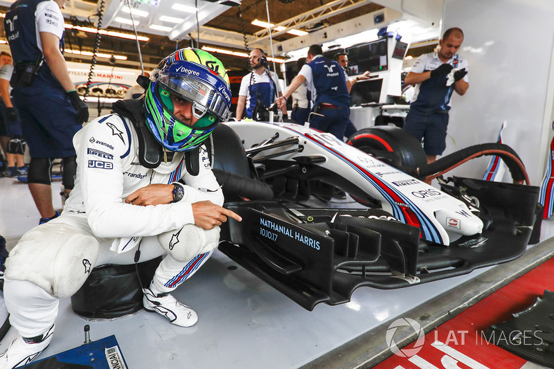 Felipe Massa, Williams, points to the name Nathaniel Harris, that of the newborn son of Claire Williams, Deputy Team Principal, Williams
