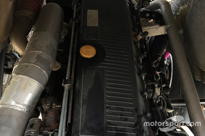 Motore FPT Industrial Cursor 13 montato sugli Iveco Powerstar del team Petronas De Rooy