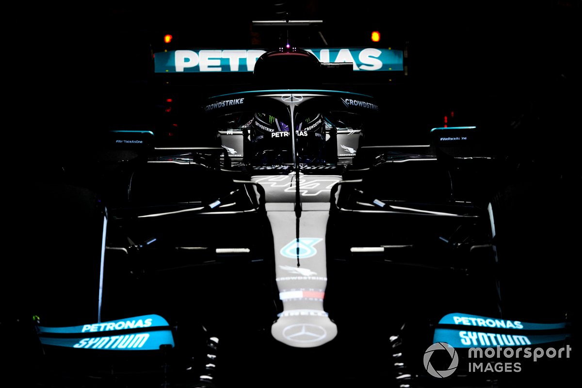 Lewis Hamilton, Mercedes W12, in the garage