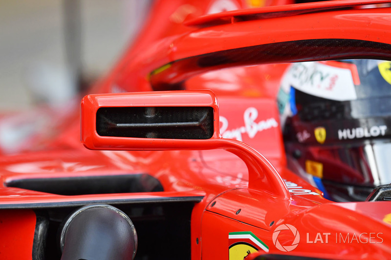 Kimi Raikkonen, Ferrari SF71H, dettaglio dello specchietto