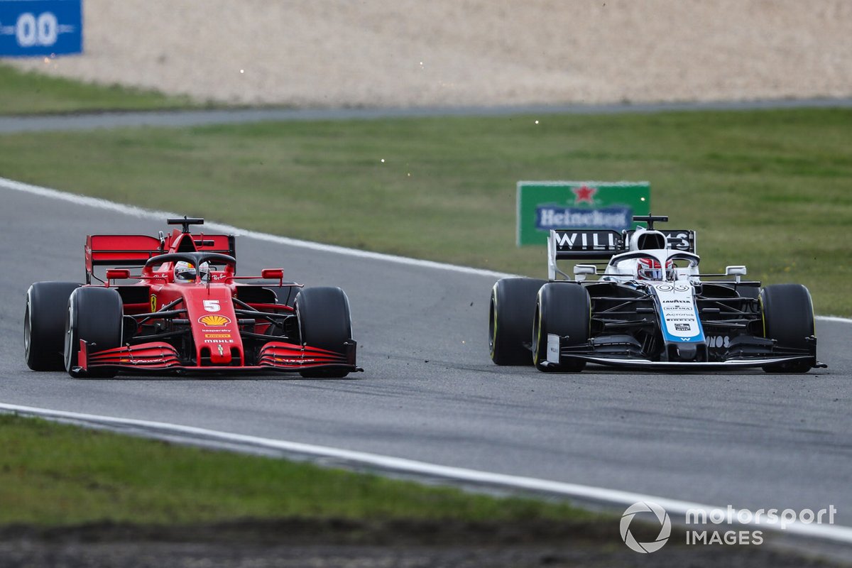 Sebastian Vettel, Ferrari SF1000, se bat avec George Russell, Williams FW43