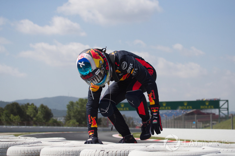 Daniel Ricciardo, Red Bull Racing choca en la PL1
