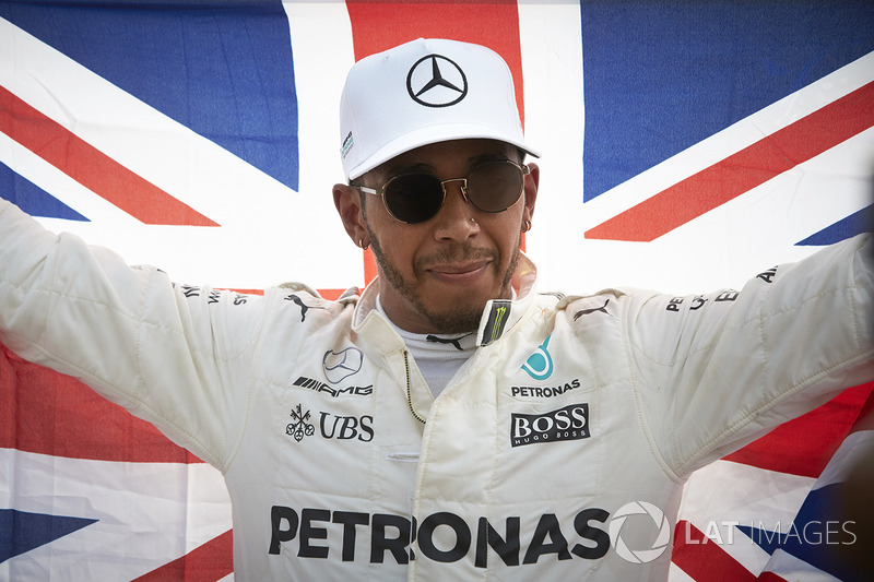 2017 World Champion Lewis Hamilton, Mercedes AMG F1