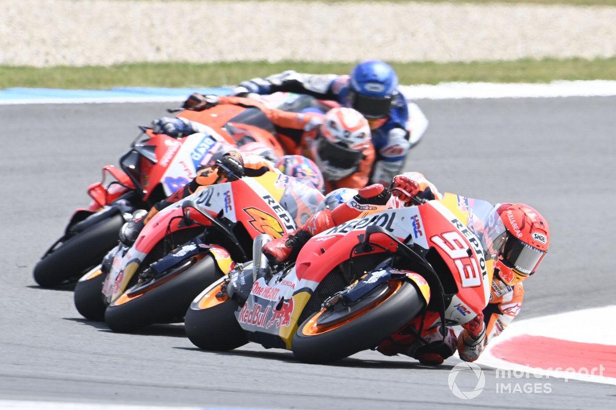 Marc Marquez, Repsol Honda Team, melakukan manuver dalam MotoGP Belanda 2021 di Sirkuit Assen.