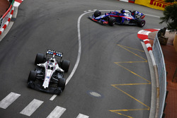Lance Stroll, Williams FW41, Brendon Hartley, Toro Rosso STR13