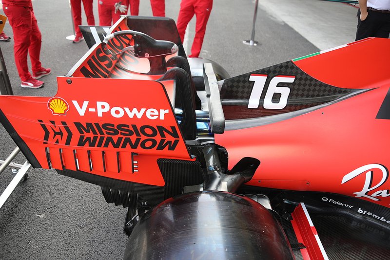 Ferrari, 2019 Meksika Grand Prix'sinde yüksek yere basma gücü üreten bir arka kanat tasarımıyla yarışmıştı