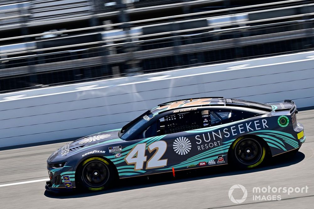 Noah Gragson, LEGACY MOTOR CLUB, Sunseeker Resort Chevrolet Camaro