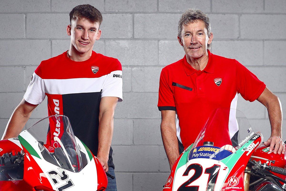 Oli Bayliss, Barni Racing Team, avec son père Troy Bayliss