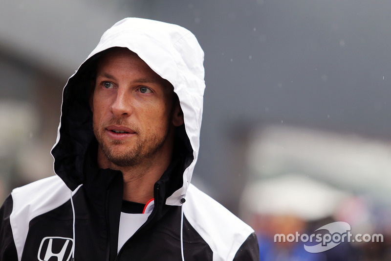 16. Jenson Button, McLaren