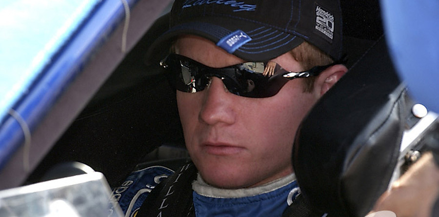 Vickers sails to pole in Fontana Vickers sails to pole in Fontana