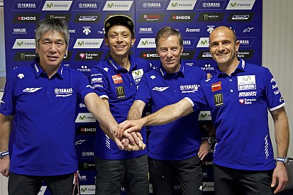 Rossi renueva con Yamaha por dos años más