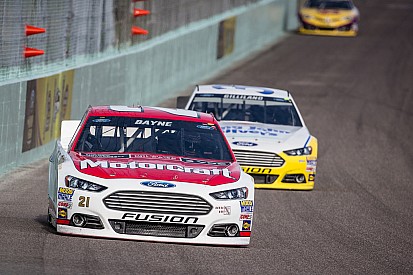 Engine problems hinder Bayne's bid for a top-10 finish