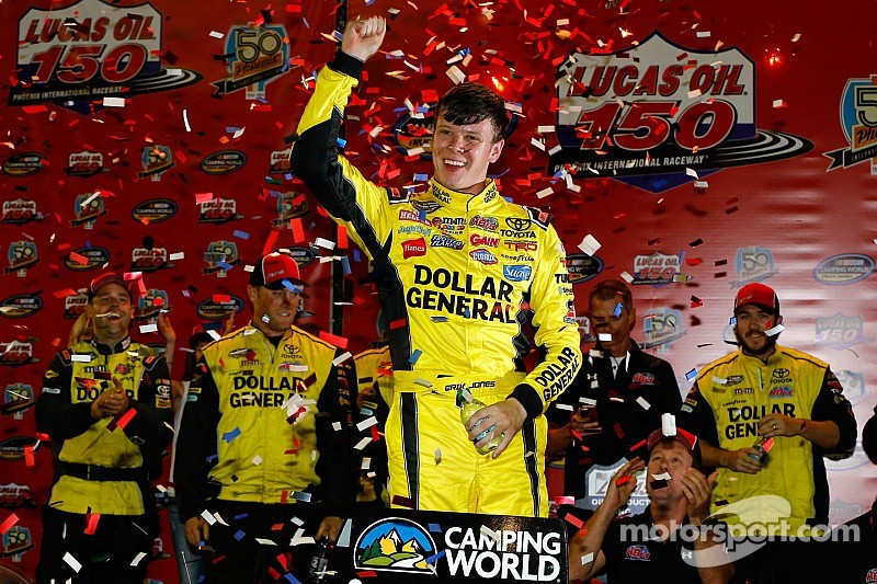 Erik Jones wins bizarre Truck race at PIR
