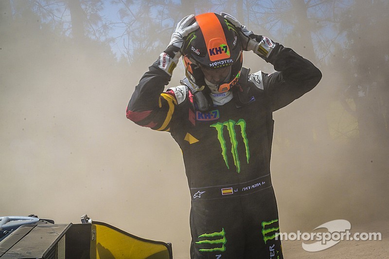 El actual campeón del Dakar en coches, fuera de contienda