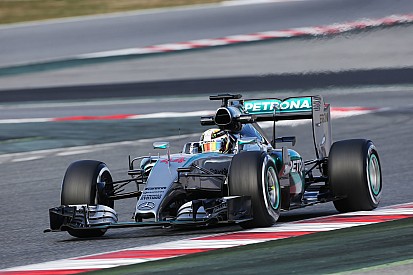 Hamilton impone el ritmo, McLaren tiene más problemas