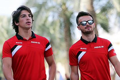 Мери подозревает Manor в фаворитизме