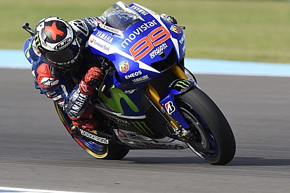 Lorenzo mantiene su ventaja en Jerez