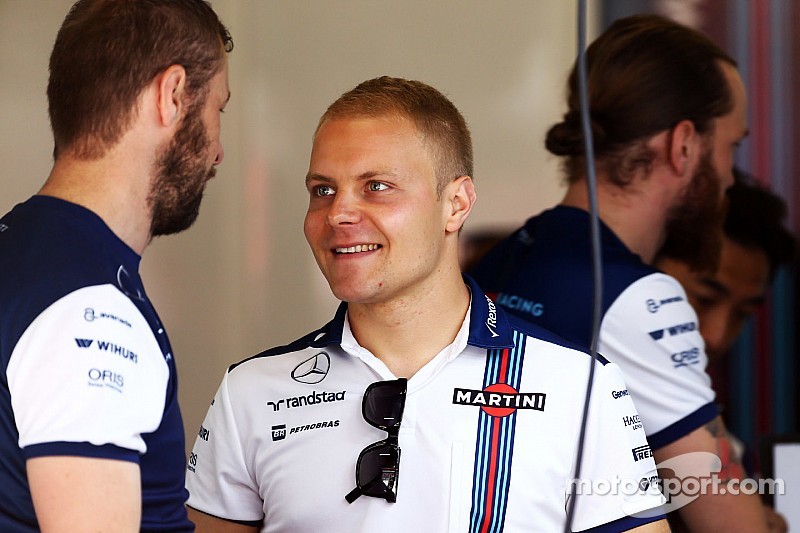 Bottas se ríe ante los rumores de Ferrari