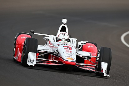 Helio Castroneves sin problemas antes de la calificación