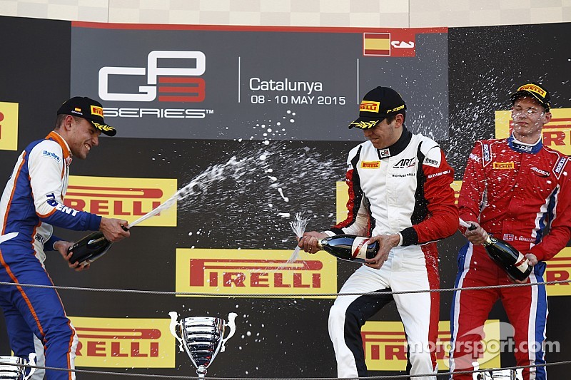 Esteban Ocon gana en su debut en GP3