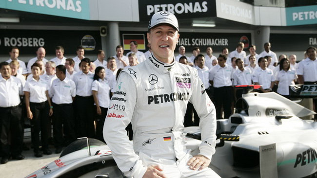 Schumacher premiato con la Legion d'onore in Francia