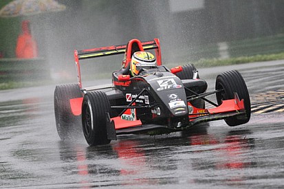 Imola: Vecchi è il primo poleman stagionale