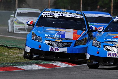 Monza, gara 2: Nykjaer sfortunato, Muller ne approfitta