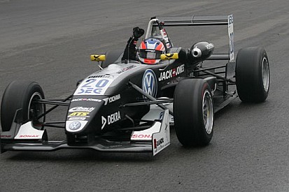 Kevin Magnussen torna alla vittoria al Lausitzring