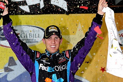 Hamlin si prende Richmond e la vetta della Chase