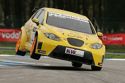 Michael Rossi debutta ad Okayama con la Seat