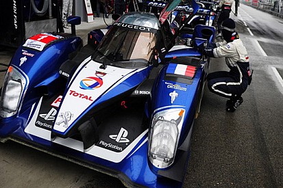 Prima fila tutta Peugeot a Zhuhai