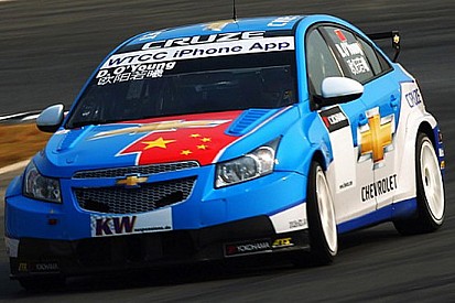 O'Young ha provato la Chevrolet Cruze a Guangdong