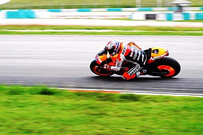 Sepang, Day 1: Pedrosa leader alle 15, Rossi indietro