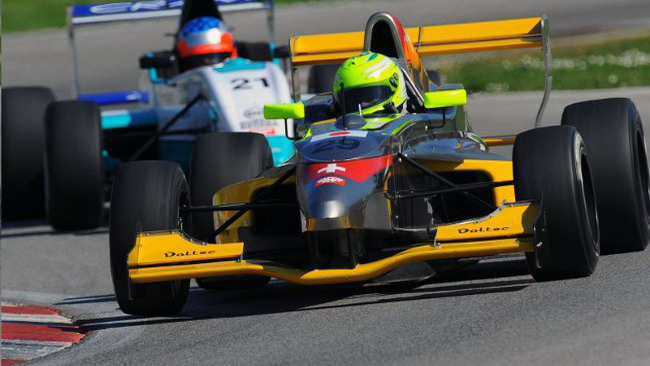 F2000 Light: A Von Grunigen la Opening Serie