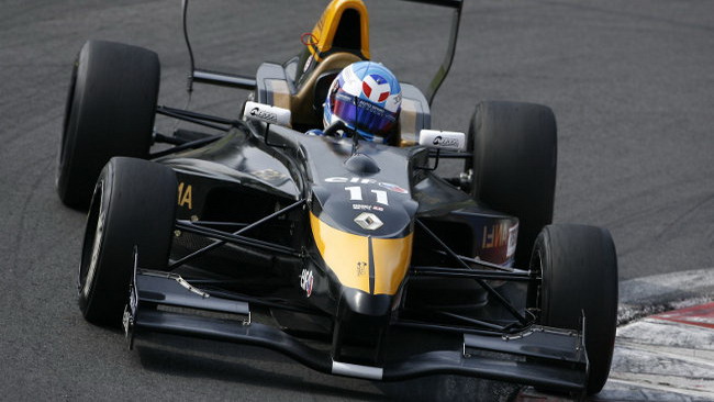 Yann Zimmer si impone in Gara 2 a Monza