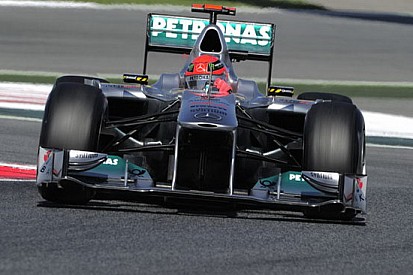 Schumi non gira in Q3 per noie al KERS